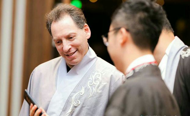 現場翻譯英語陪同翻譯一天要多少錢?